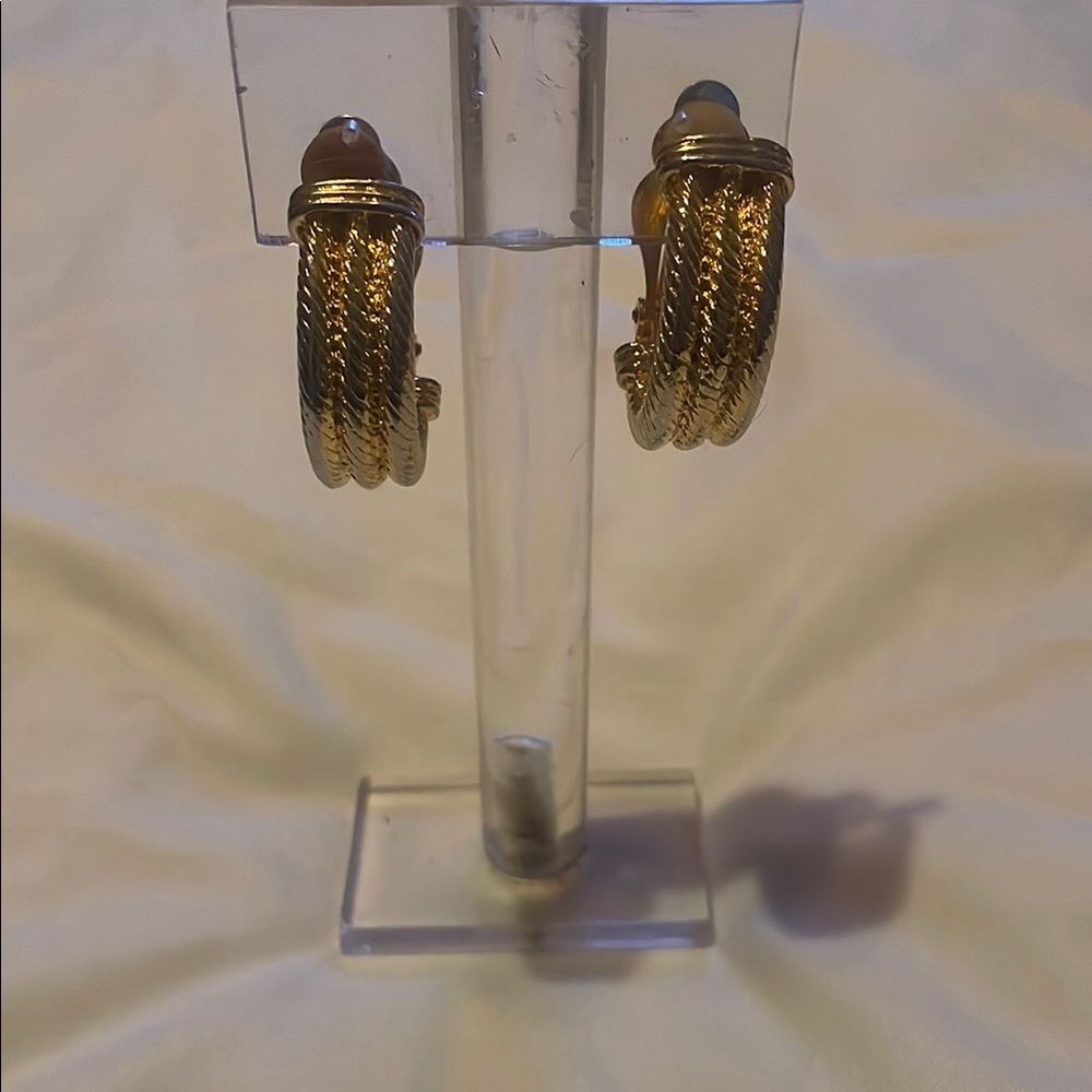 Gold Hoop Earrings with Textured Finish and Ribbed Design